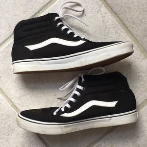 Lightweight Vans hightop sneakers - like new!